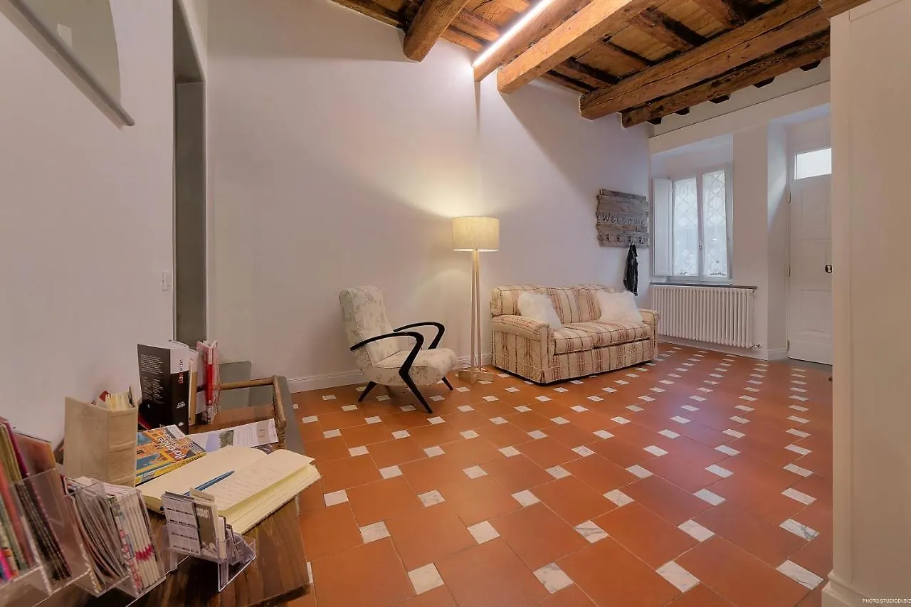 Piazza Del Carmine, Flo Apartments Florence
