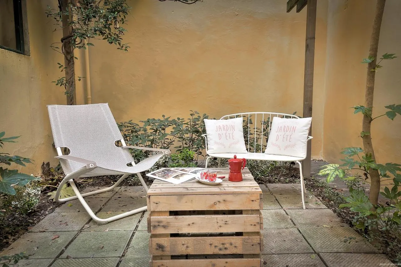 Piazza Del Carmine, Flo Apartments Florence